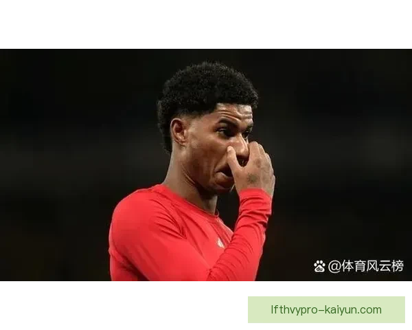 恩里克球队打法总结：风格多变与战术灵活成效明显