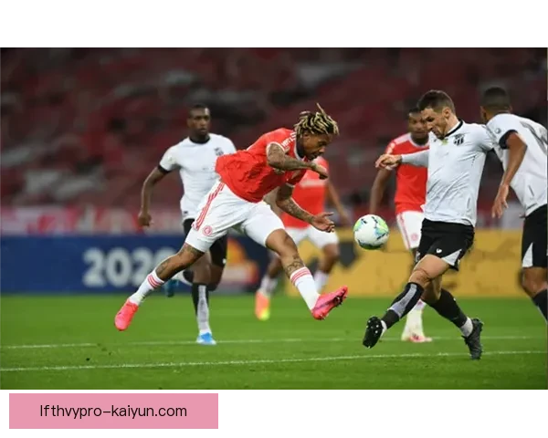 狼堡中路渗透效率提升，进攻组织表现稳健